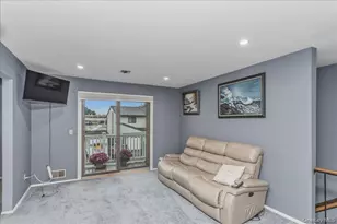 62 Cambridge Dr W, Copiague, NY 11726 - Photo 6