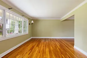 1390 Poulson St, Wantagh, NY 11793 - Photo 8