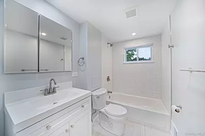 57 Pearl Street, Deer Park, NY 11729 - Photo 10