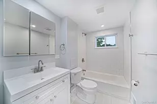 57 Pearl St, Deer Park, NY 11729 - Photo 10