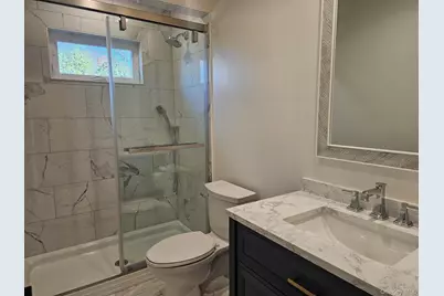 87 Community Road, Bay Shore, NY 11706 - Photo 28