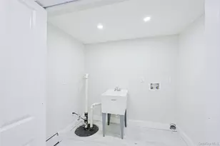 58-13 69th Pl, Maspeth, NY 11378 - Photo 40