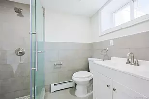 58-13 69th Pl, Maspeth, NY 11378 - Photo 38