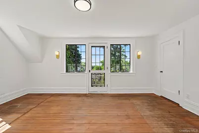 53 Cortlandt Avenue, New Rochelle, NY 10801 - Photo 18