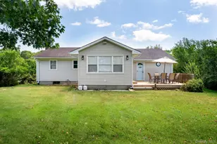23 Staller Blvd, Hampton Bays, NY 11946 - Photo 26