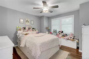 239 S 2nd St, Lindenhurst, NY 11757 - Photo 18