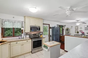 9 Roxanne Blvd, Highland, NY 12528 - Photo 10