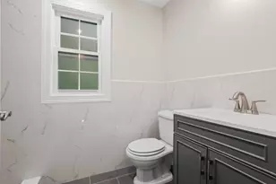 17 Pinewood Rd, Manhasset, NY 11030 - Photo 28