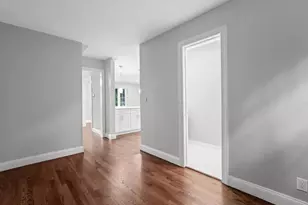 17 Pinewood Rd, Manhasset, NY 11030 - Photo 14