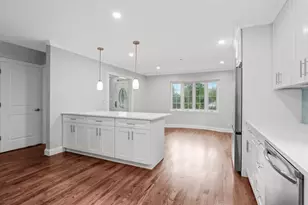 17 Pinewood Rd, Manhasset, NY 11030 - Photo 12