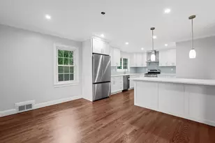 17 Pinewood Rd, Manhasset, NY 11030 - Photo 8