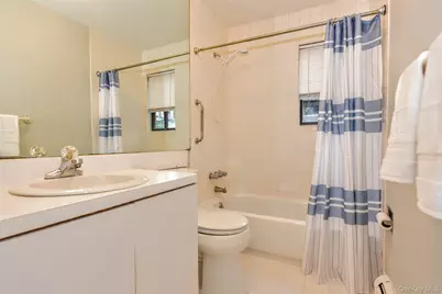 376 Country Club Lane, Pomona, NY 10970 - Photo 10