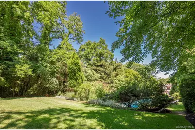 115 N Main Street, Southampton, NY 11968 - Photo 28