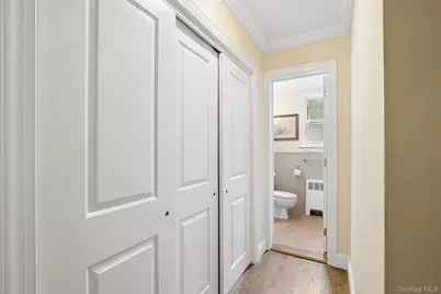 43 Edwards Street #1-B, Roslyn Heights, NY 11577 - Photo 16