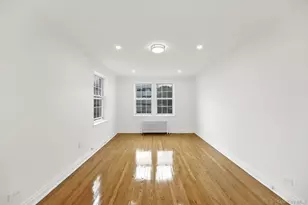 1 Ash Pl, Great Neck, NY 11021 - Photo 6