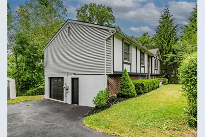 7 Colleen Lane, Wallkill, NY 12589 - Photo 2