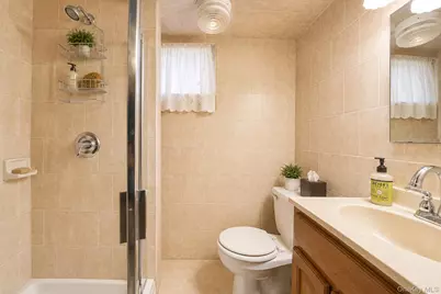 6149 62nd Avenue, Middle Village, NY 11379 - Photo 18