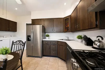 6149 62nd Avenue, Middle Village, NY 11379 - Photo 6
