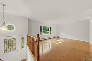 74 Peach Rd, Poughkeepsie, NY 12601 - Photo 6