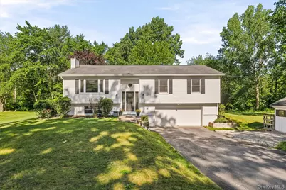 74 Peach Road, Poughkeepsie, NY 12601 - Photo 4