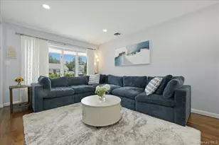 672 Anderson Ave, Franklin Square, NY 11010 - Photo 8