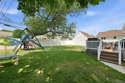 672 Anderson Avenue, Franklin Square, NY 11010 - Photo 30