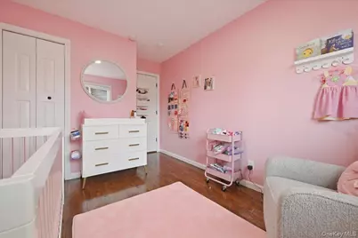 672 Anderson Avenue, Franklin Square, NY 11010 - Photo 14