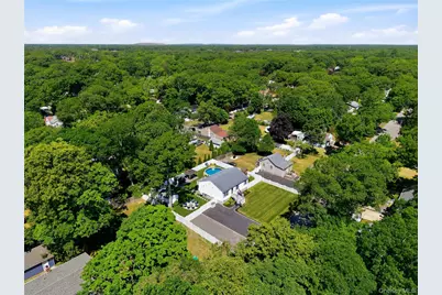 202 Whittier Drive, Mastic Beach, NY 11951 - Photo 32