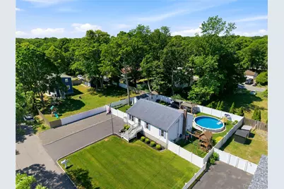 202 Whittier Drive, Mastic Beach, NY 11951 - Photo 30