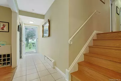 7 Stewart Place, Spring Valley, NY 10977 - Photo 4