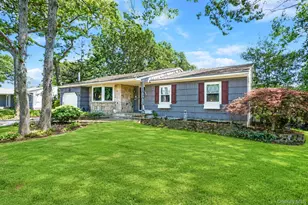 220 Terry Blvd, Holbrook, NY 11741 - Photo 2