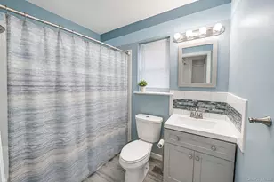 19 Golden Gate Dr, Shirley, NY 11967 - Photo 24