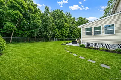 19 Golden Gate Drive, Shirley, NY 11967 - Photo 36