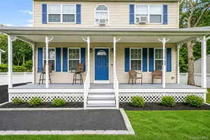 19 Golden Gate Dr, Shirley, NY 11967 - Photo 10