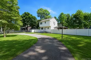 177 Magnolia Dr, Selden, NY 11784 - Photo 20