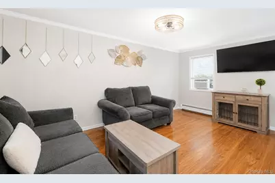 177 Magnolia Drive, Selden, NY 11784 - Photo 2