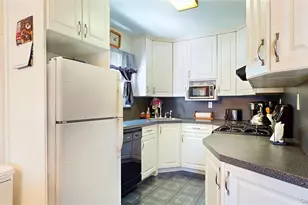62-24 78th St, Middle Village, NY 11379 - Photo 12