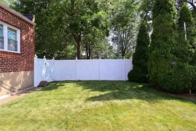 6224 78th Street, Middle Village, NY 11379 - Photo 32
