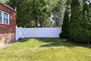 62-24 78th St, Middle Village, NY 11379 - Photo 32
