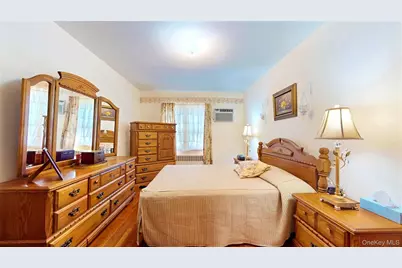 6224 78th Street, Middle Village, NY 11379 - Photo 18