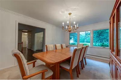 8 Woodvale Drive, Syosset, NY 11791 - Photo 6