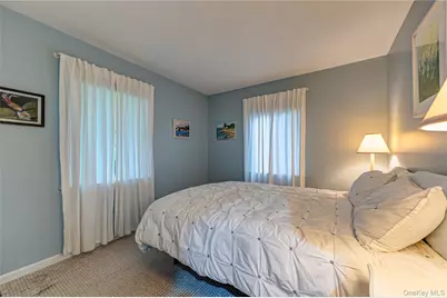 8 Woodvale Drive, Syosset, NY 11791 - Photo 12