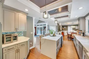 19 Joan Rd, Bay Shore, NY 11706 - Photo 12