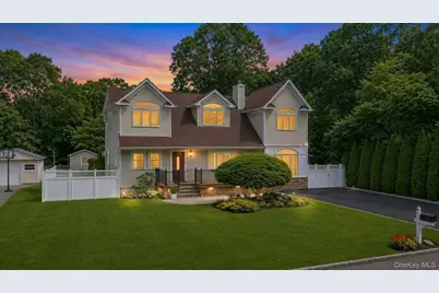 19 Joan Road, Bay Shore, NY 11706 - Photo 4