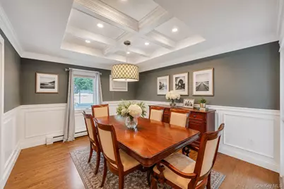 19 Joan Road, Bay Shore, NY 11706 - Photo 14