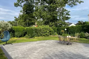 16 Espie Ln, North Babylon, NY 11703 - Photo 20