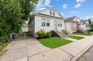 1318 Scimitar Ave, Elmont, NY 11003 - Photo 2