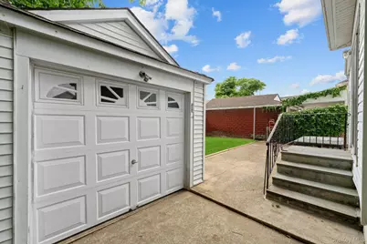 1318 Scimitar Avenue, Elmont, NY 11003 - Photo 22