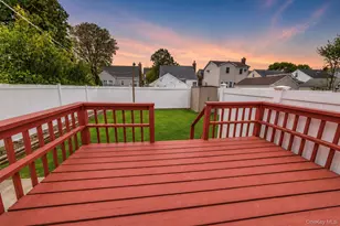 937 N 7th St, New Hyde Park, NY 11040 - Photo 22