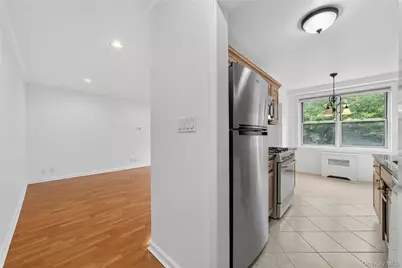 793 Palmer Road #2F, Bronxville, NY 10708 - Photo 4